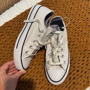 Converse Chuck Taylor All Star Glitter White Lace-Up Sneaker - US Women’s 6.